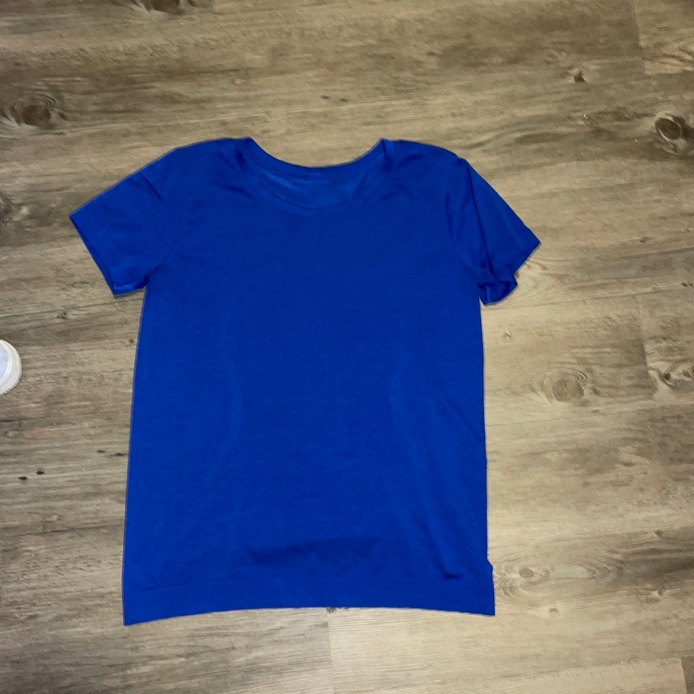 lulu tshirt